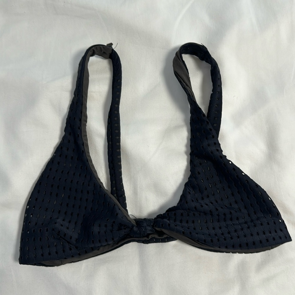 Acacia Spain Top (S) Black